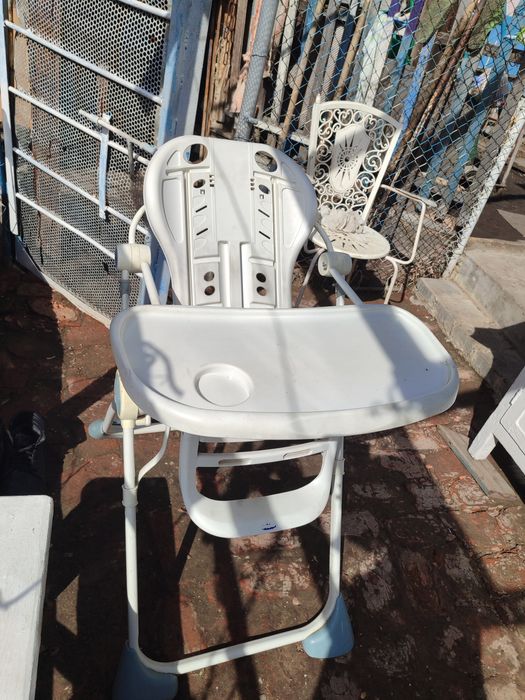 Продам стульчик для кормления