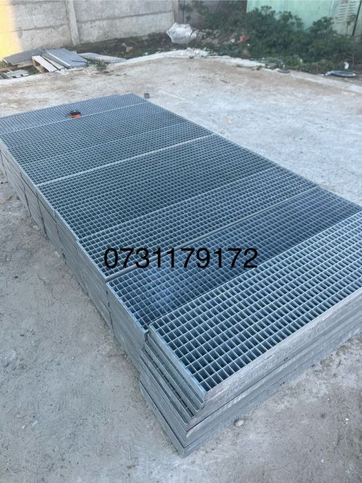 trepte zincate pentru scări de exterior