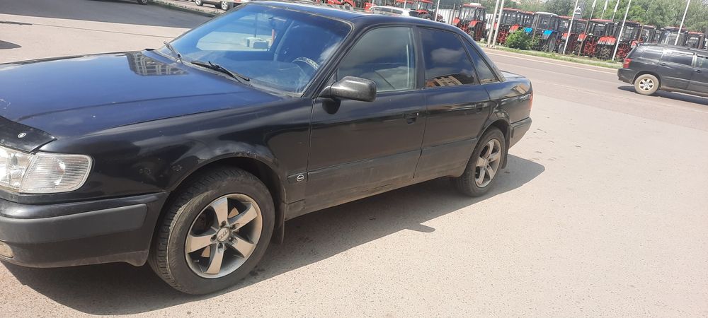 Ауди с4 2.8 г1991