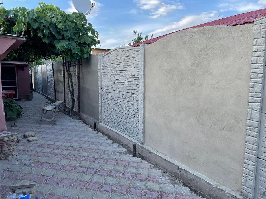 Garduri placi beton