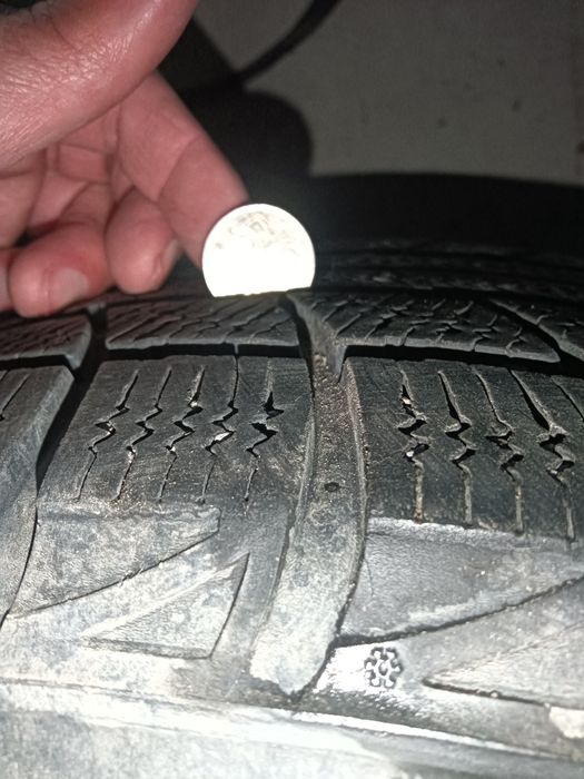 Продается шина с диской 215/60/16