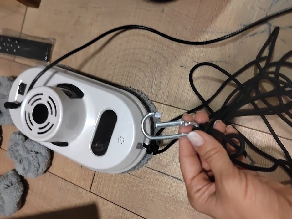 Робот за прозорци