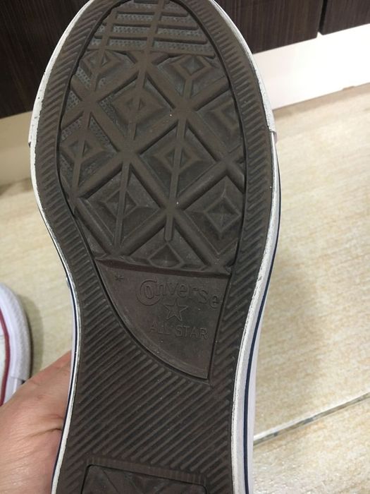 Продаются фирменные кроссовки 37 размер