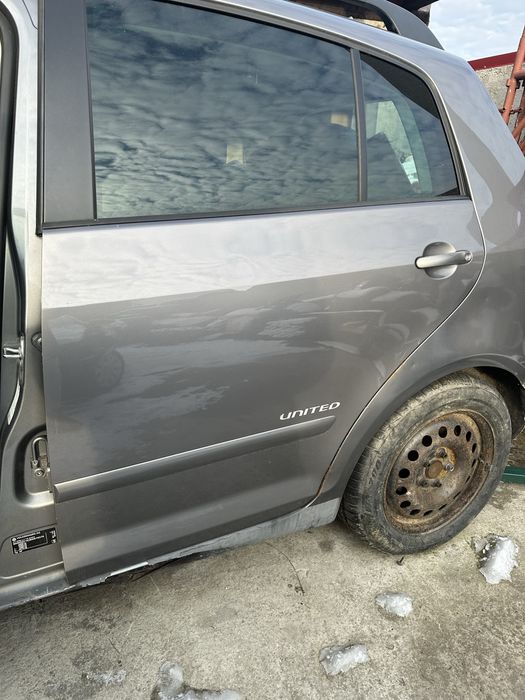 Usa ,portiera , stanga spate vw golf 5 Plus