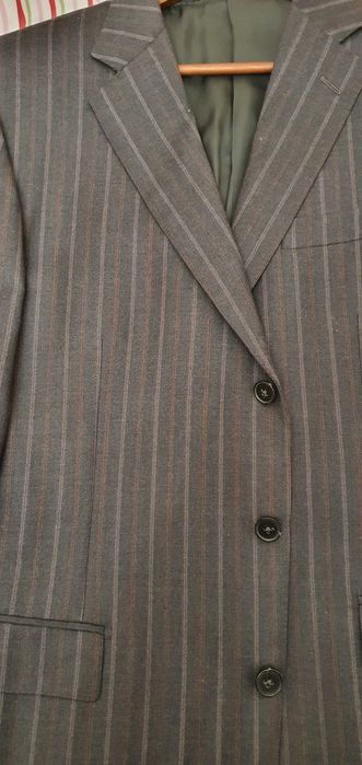 Сив раиран мъжки костюм Zegna