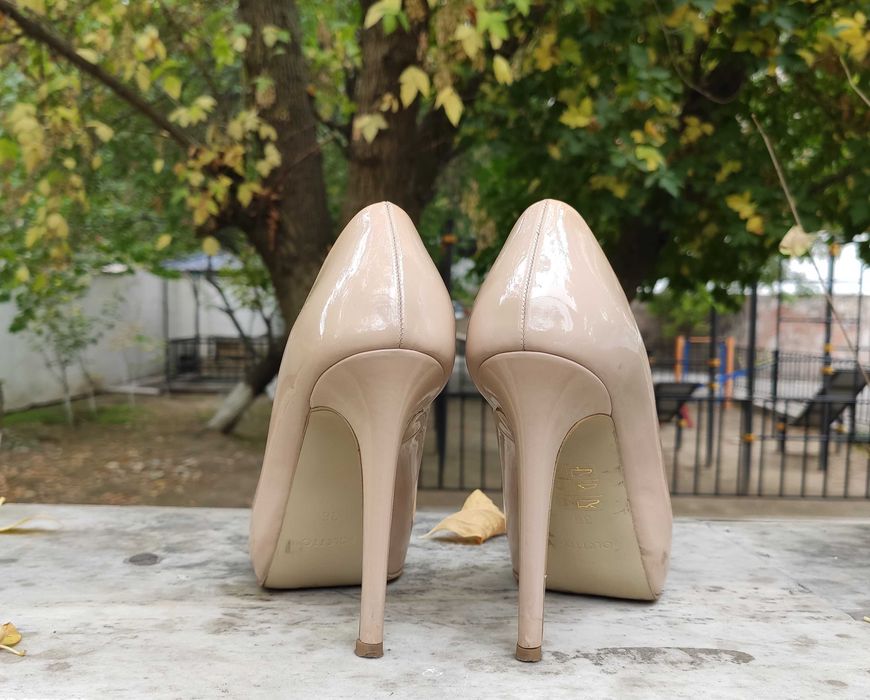 Туфли бежевые 36-37