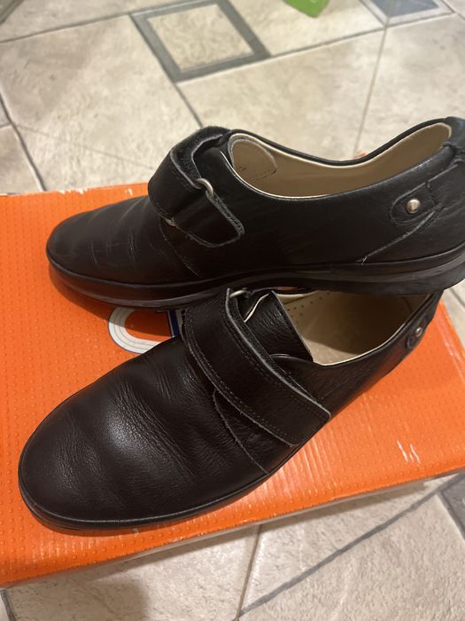 Черные туфли для мальчика