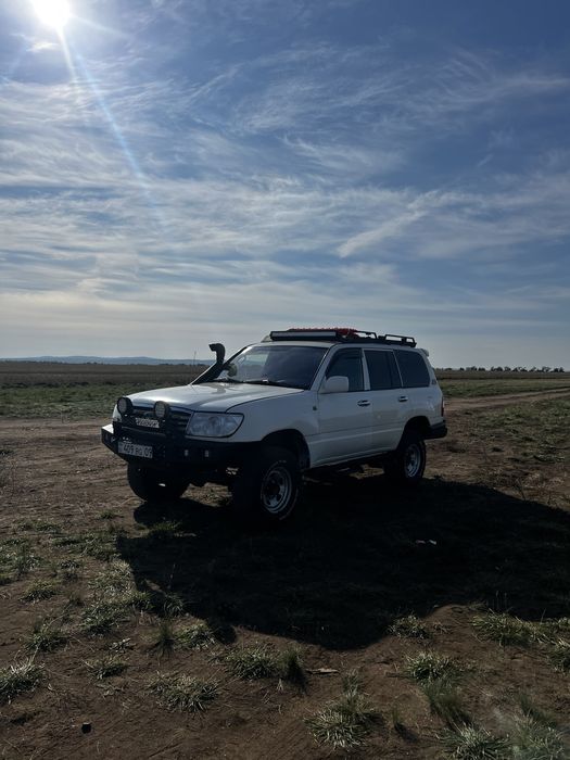 Toyota land cruiser 105