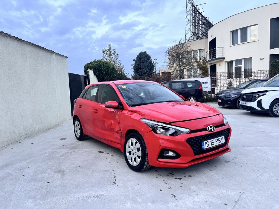 Hyundai I20 1.2 benzina 2019 avariat