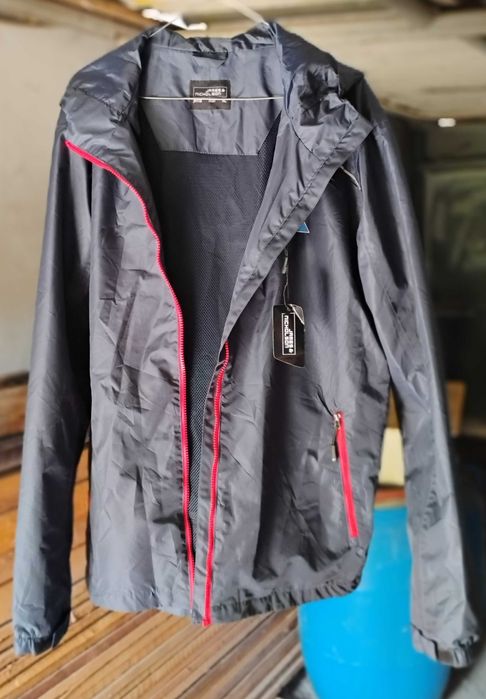 Vând geacă bărbați