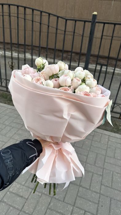 Цветы нежные,свежие б/у