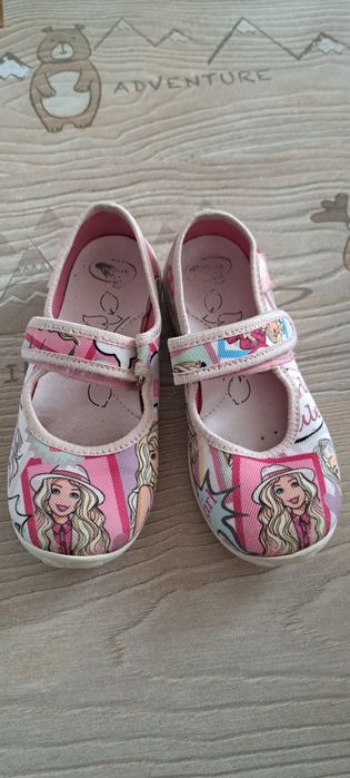 Детски пантофи и обувки