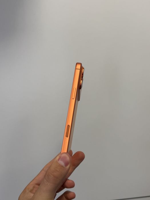 iPhone 17 PRO MAX - 100% батерия