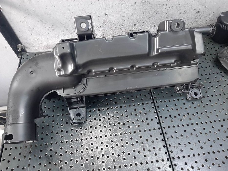 carcasa filtru aer  1.2 b peugeot 2008 208 3008 citroen c4  9812735680