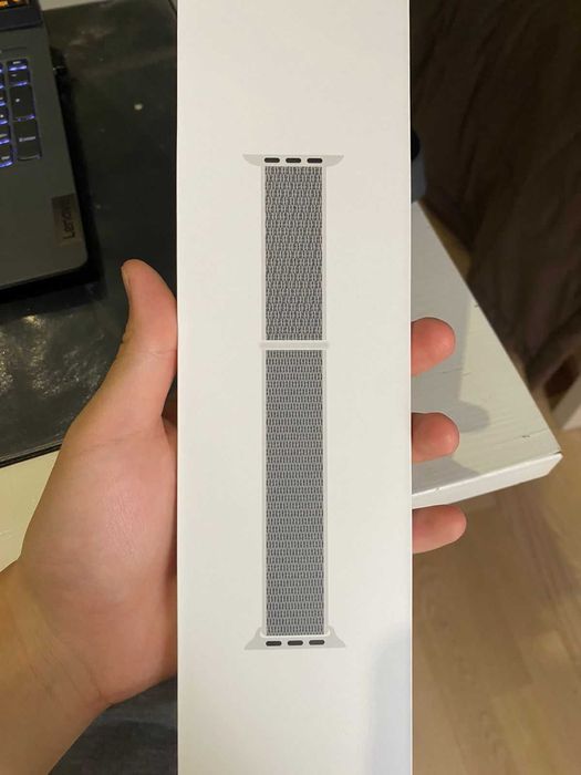 Apple Watch Series 4, Silver Aluminum Case, 40mm