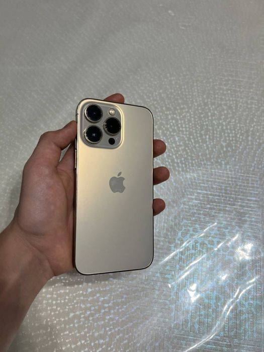 iPhone 13 pro Gold