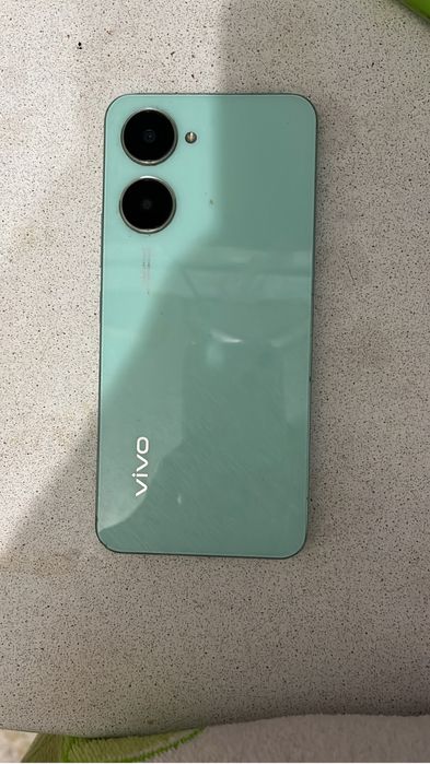 Продам телефон Vivo