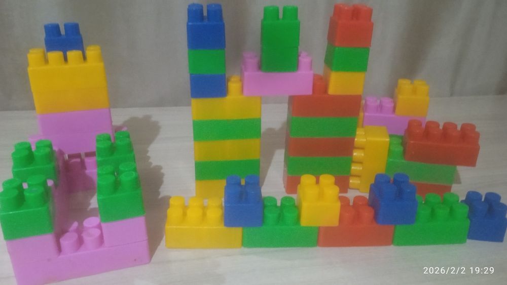 Продам 4 вида конструктора в одни руки