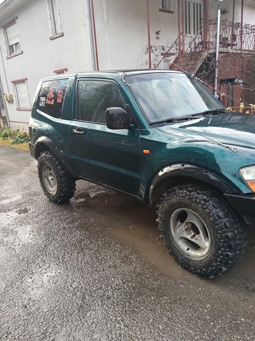 Vând Mitsubishi pajero MK3
