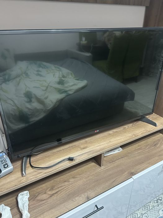 Продам телевизор LG