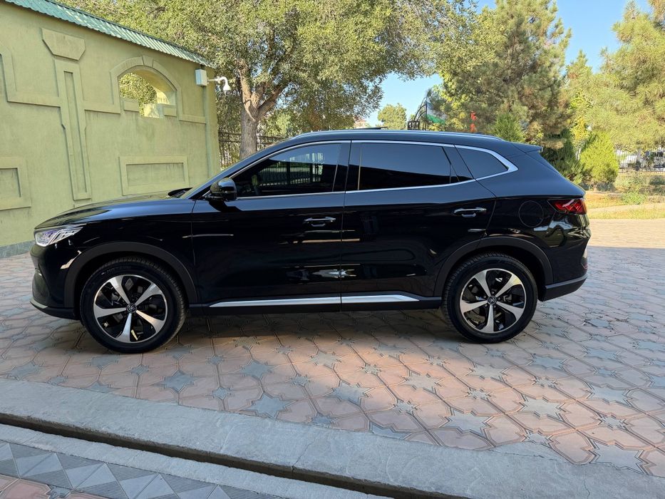 BYD Song Plus 2023! Flagship 505 km li. Holati ideal  Rangi Qora