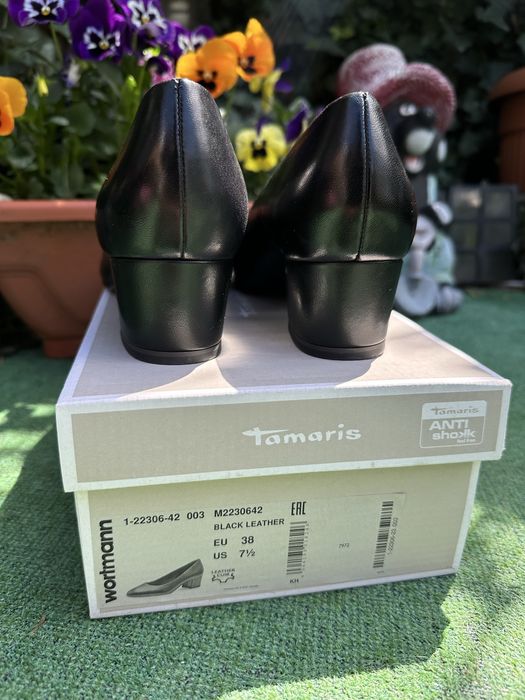 Pantofi din piele naturala Tamaris