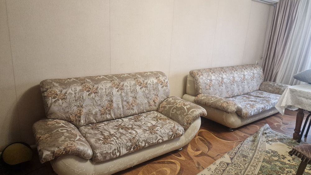 Диван трех секционный