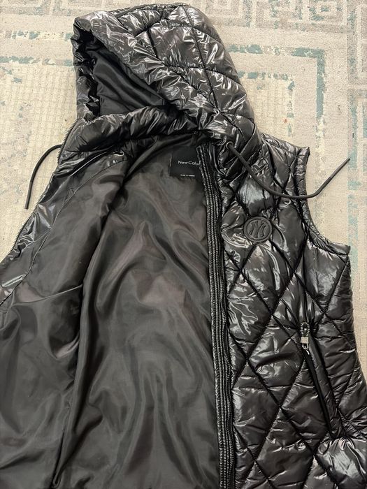 Продам жилетку женская