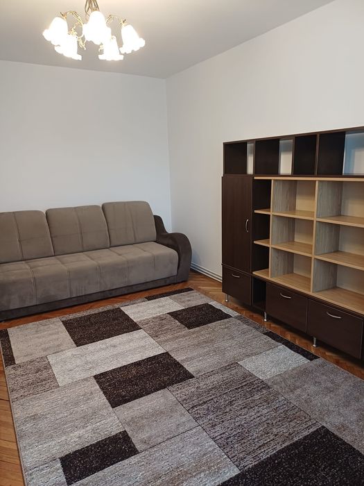 Proprietar, inchiriez apartament 3 camere, Timisoara, zona Lipovei cu boxa si garaj.
