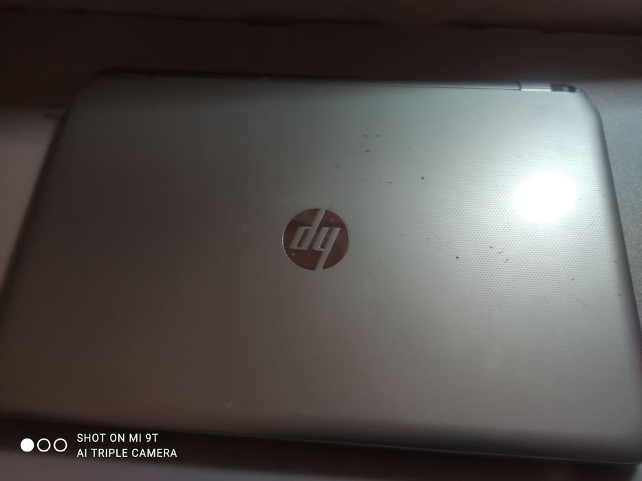 Продам ноутбук HP на запчасти
