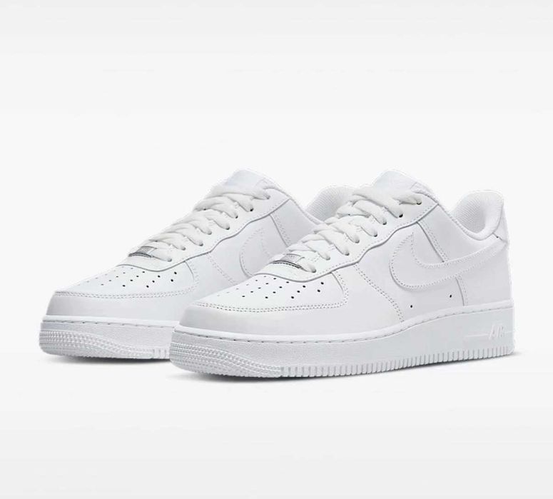 Nike Air Force 1 Triple White
