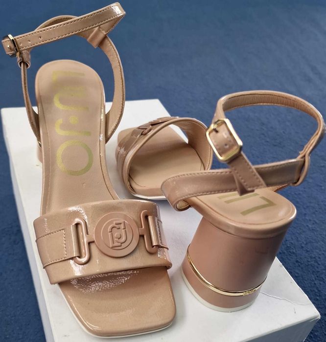LIU JO Sandale Nice 15 piele lacuita marimea 37 - noi cu eticheta