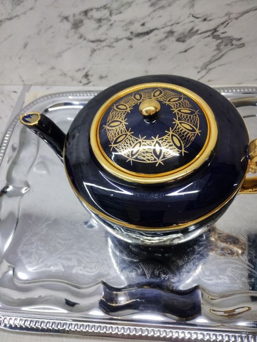 Голям чайник кобалт и злато