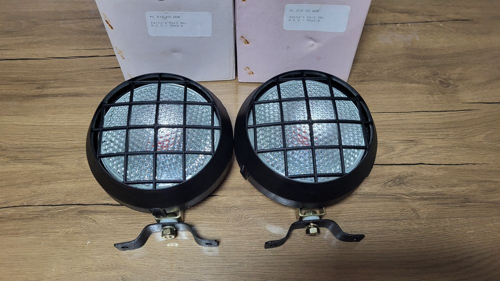 Set 2 x proiectoare bec H3 auto/barca/atv noi