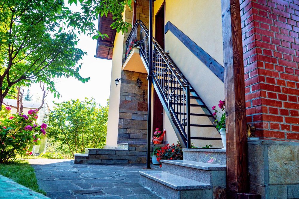 Къща за гости “Бойков Рид” гр.Разлог ( ЗАЕТА ЗА НОВА ГОДИНА )