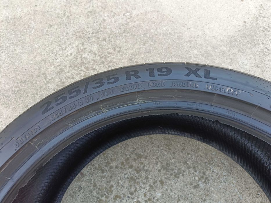 O anvelopa vara 255 35 19 continental sportcontact 6 profil de 7,8 mm