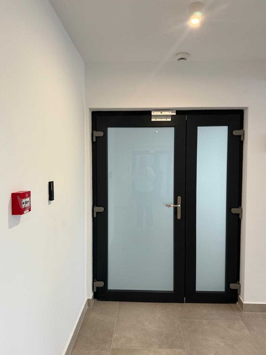 Cladire de vanzare – spatii cu CF de la 130 pana la 6000 mp utili