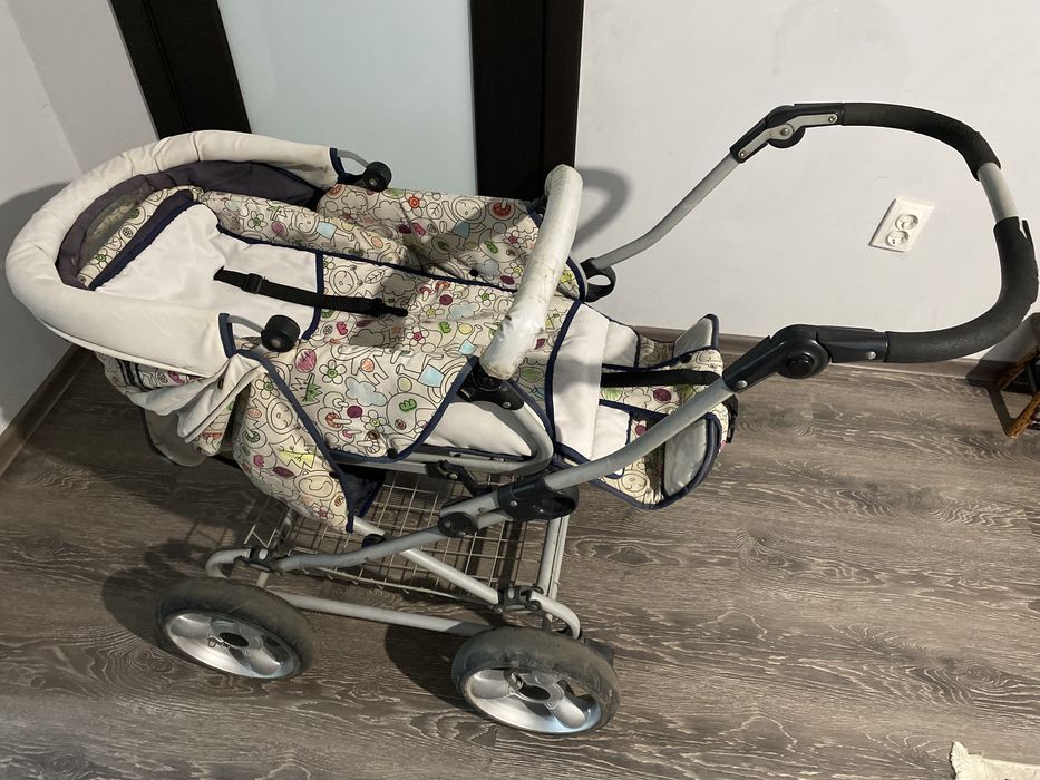 Продам детскую коляску