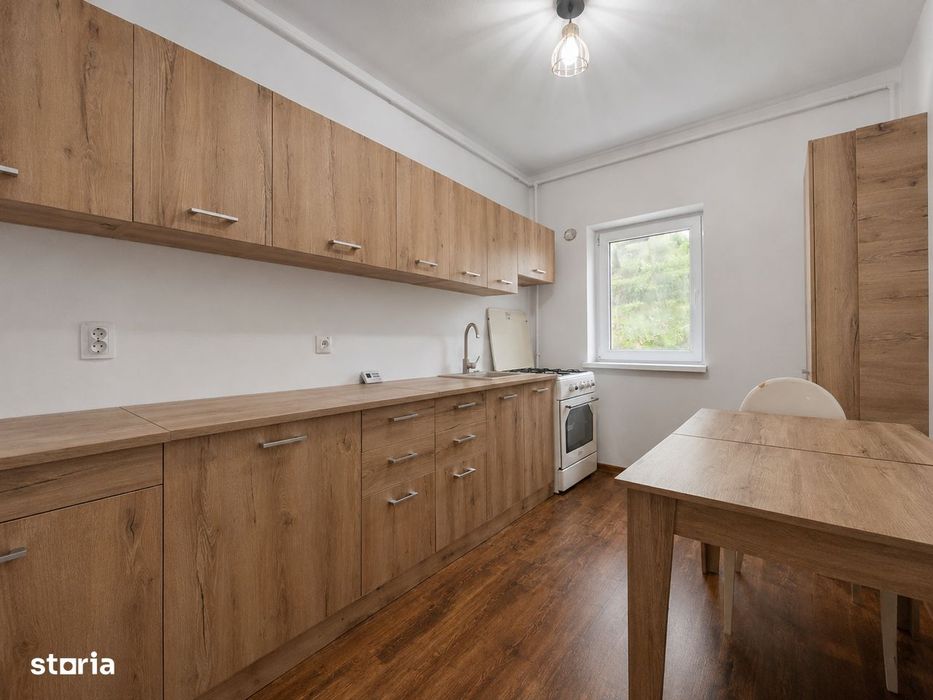 Racadau - Ap 2 camere, decomandat, renovat, priveliste superba!