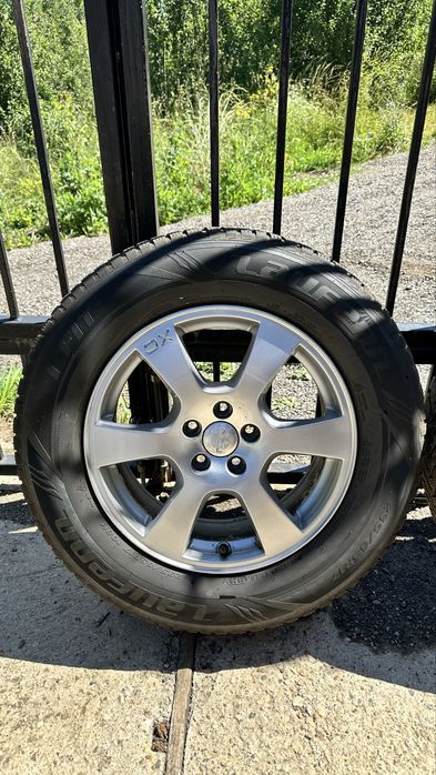 235/65/r17 iarna lauffen volvo