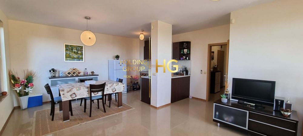 Продава се Тристаен апартамент в Балчик - 110 кв.м за 719 €/кв.м - Снимка #2