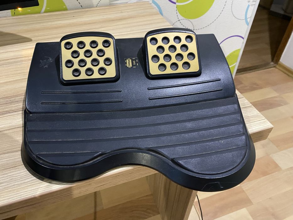 Продам руль и педали для игр