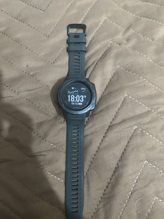 Garmin instinct първа серия