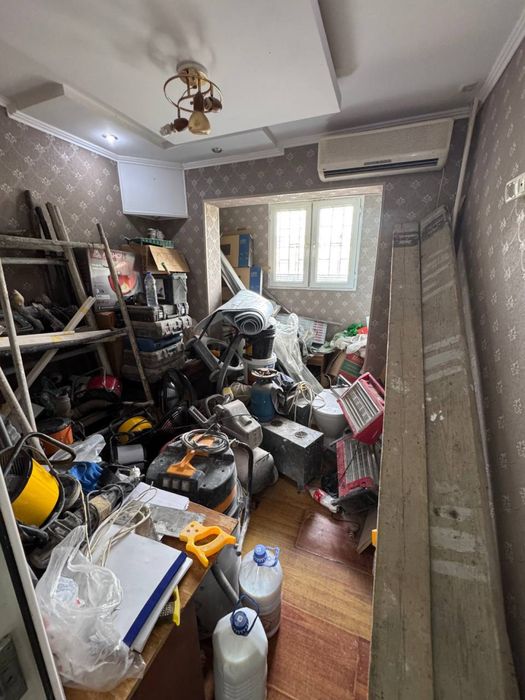 1в2/1/9 Нежилое-48 м.кв,базар Кадышева, под бизнес салон или офис