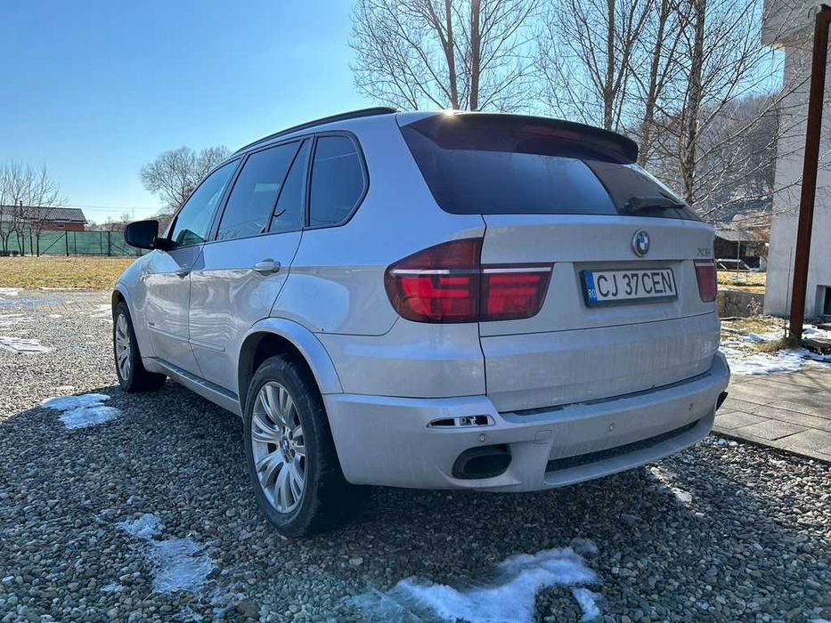 Vand BMW X5 - LA PRET REDUS - NU functioneaza pompa de injectie