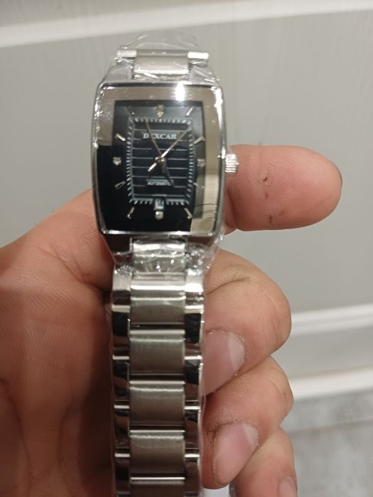 Часы  новые.  12 000