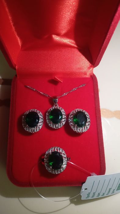 Серебрянные украшение