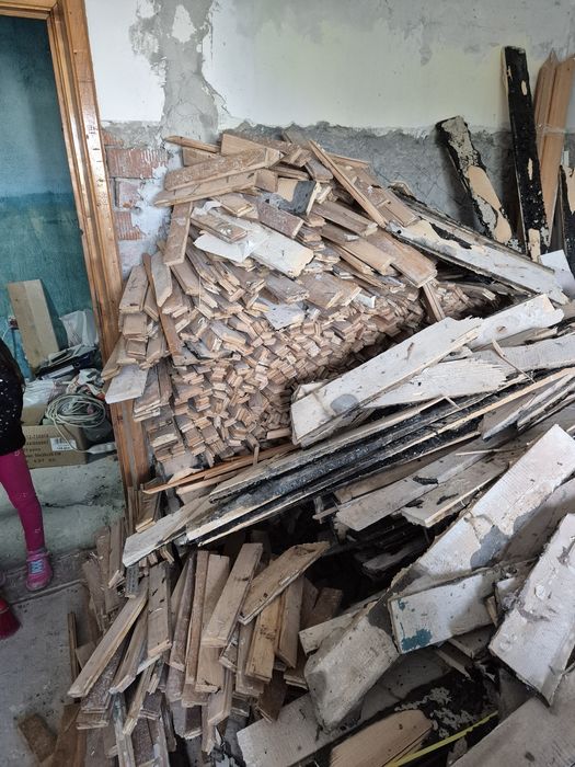 Vand URGENT  lemn de fag