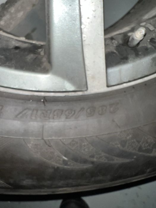 Диски с шинами от Lexus LX570