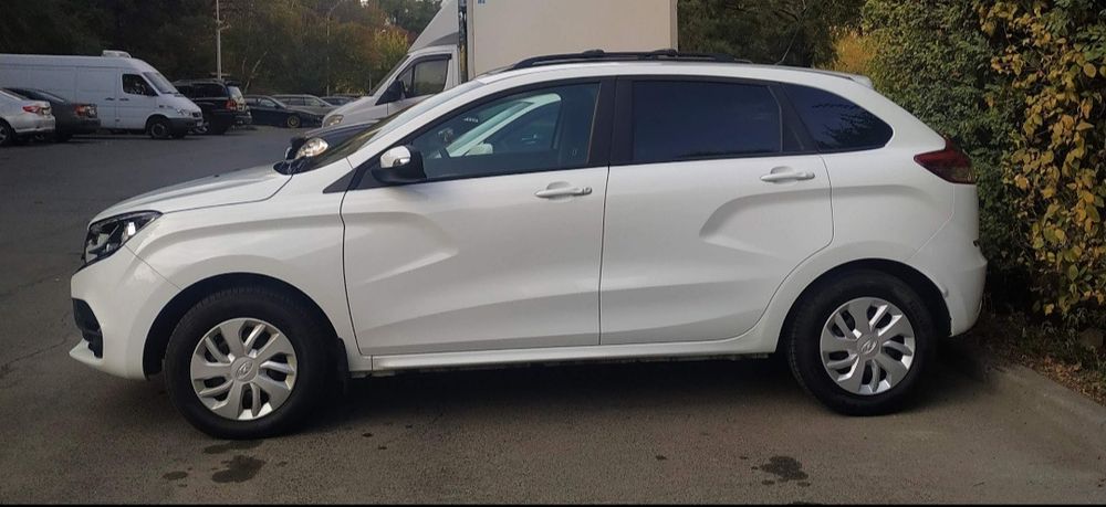 Lada XRAY продам